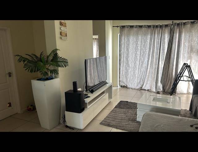 3 BEDROOM PROPERTY TO RENT IN GREENSTONE HILL